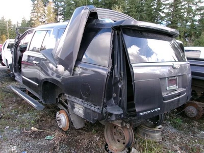 Used Rear Axle Assembly Rear fits: 2016 Cadillac Escalade esv 6.2L 9-3/4`` ring - Image 1 of 4