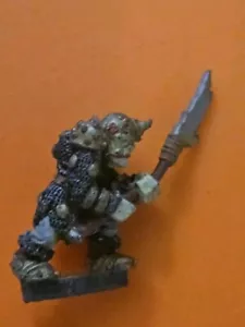 ME44 Uruk-hai LOTR ciudadela juegos taller Tierra Media Orcos Oldhammer Polearm - Imagen 1 de 1