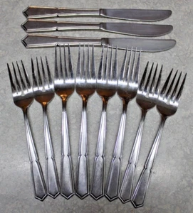 Stanley Roberts Rogers Co CRESTVU burnished lot 4 dinner 4 salad forks 3 Knives - Picture 1 of 8
