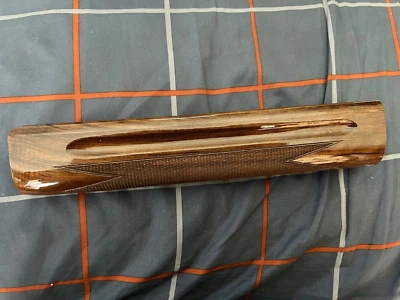 Browning A5  Dark Brown Forend Forearm for 12 Gauge - NOS - Imagem 1 de 4