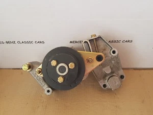 MERCEDES W631 MB100 OM616.963 GENUINE HYDRAULIC PUMP COMPLETE WITH BRACKET NEW - Picture 1 of 5