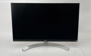 LG 27MU88-W 27" 4K UHD IPS Computer Monitor - Tested (#ENM978) - Picture 1 of 8