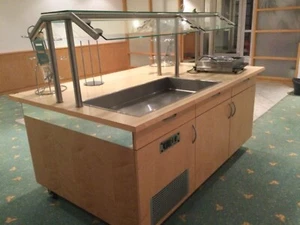 Buffet mit Kühlwanne aus Hotelauflösung, 2m x 1,26m und 1,46m hoch, rollbar - Bild 1 von 4