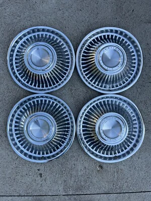 64 65 Pontiac Catalina Bonneville Ventura 1963 tapacubos motor Pontiac de 14 pulgadas Foto 1 de 4