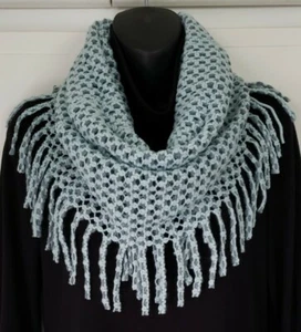 Bufanda infinita mejorada con flecos de punto de oruga para mujer como nueva verde y gris ¡NUEVA! - Imagen 1 de 1