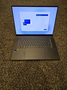 ASUS ROG Zephyrus G16 GU605M 16" Ultra 9 185H 2,3GHz 16GB RAM 1TB SSD RTX 4070 - Bild 1 von 7
