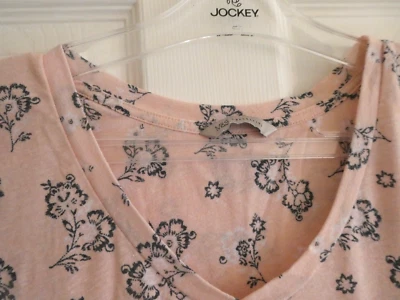 preowned ladies marks and spencer t shirt patterned size 12 - Image 1 of 4