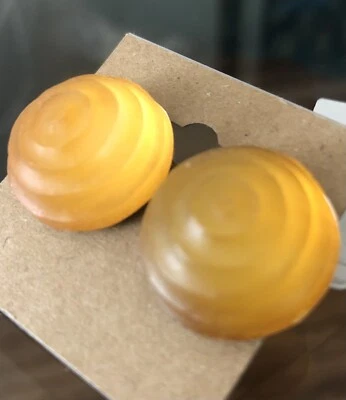 Pendientes Alexis Bittar Artesanales Lucite  Post Color Amarillo/Dorado Foto 1 de 4