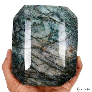 2.4 Kilo Natural Green Emerald Octagon Cut Earth mined Huge Brazilian Gemstone - Picture 1 of 7