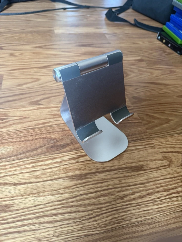 Soporte para Tableta iPad para Escritorio, Soporte de Escritorio Portátil Ajustable Rosa Foto 1 de 1