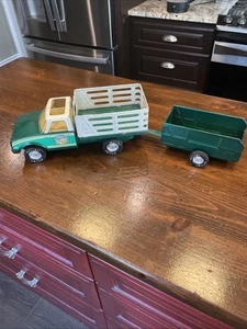 Vintage 1970’s Nylint Farms Stake Bed Truck & Trailer Pressed Steel Green Chevy - Picture 1 of 15