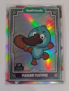 2025 Topps Chrome VeeFriends Silver Holo Refractor Pleasant Ornitorrinco  - Imagen 1 de 2