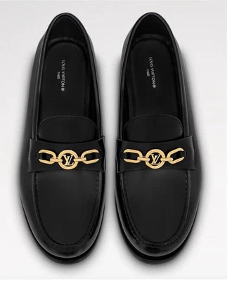 Mocasín de ajedrez Louis Vuitton de cuero negro Foto 1 de 4