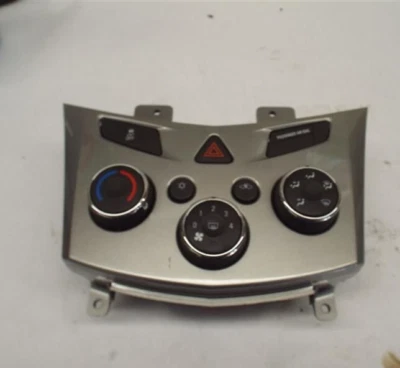 2016 Chevy Chevrolet Trax A/C Heater Temperature Control LT OEM - Image 1 of 4