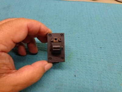 DODGE VIPER 03 04 05 06 07 08 09 10 CONVERTIBLE FOLDING TOP SWITCH - Image 1 of 4