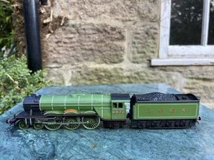Hornby R.845 OO Gauge L.N.E.R. CLASS A3 4-6-2 'FLYING SCOTSMAN' R.845 VGC - Picture 1 of 12