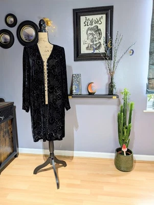 Cárdigan Plumero Terciopelo Negro Monzón Gótico Años 90 Reino Unido 12/14 (US 10) Foto 1 de 4