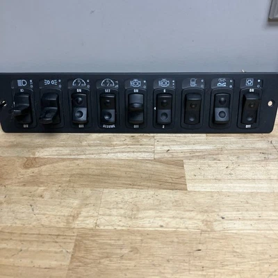 KENWORTH DASH 开关面板 S45-1000-9 REV E — 第 1/4 张图片