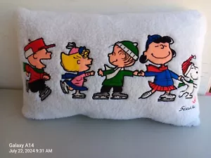 Hallmark Christmas Light Peanuts Pillow Charlie Brown Snoopy Lucy Linus No Tag - Picture 1 of 6