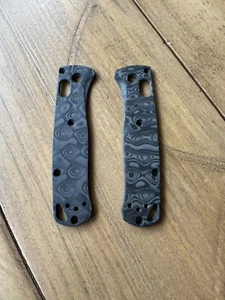 Flytanium Mini Bugout Raindrop Carbon Fiber Scales Ambidextrous - Picture 1 of 3