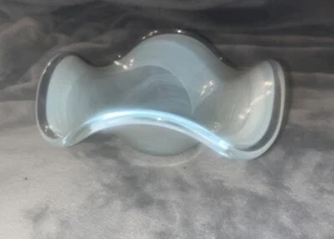 Collectible Unmarked Beautiful Light Blue ,Swirled glass ,Ruffled Edge Bowl - Picture 1 of 4