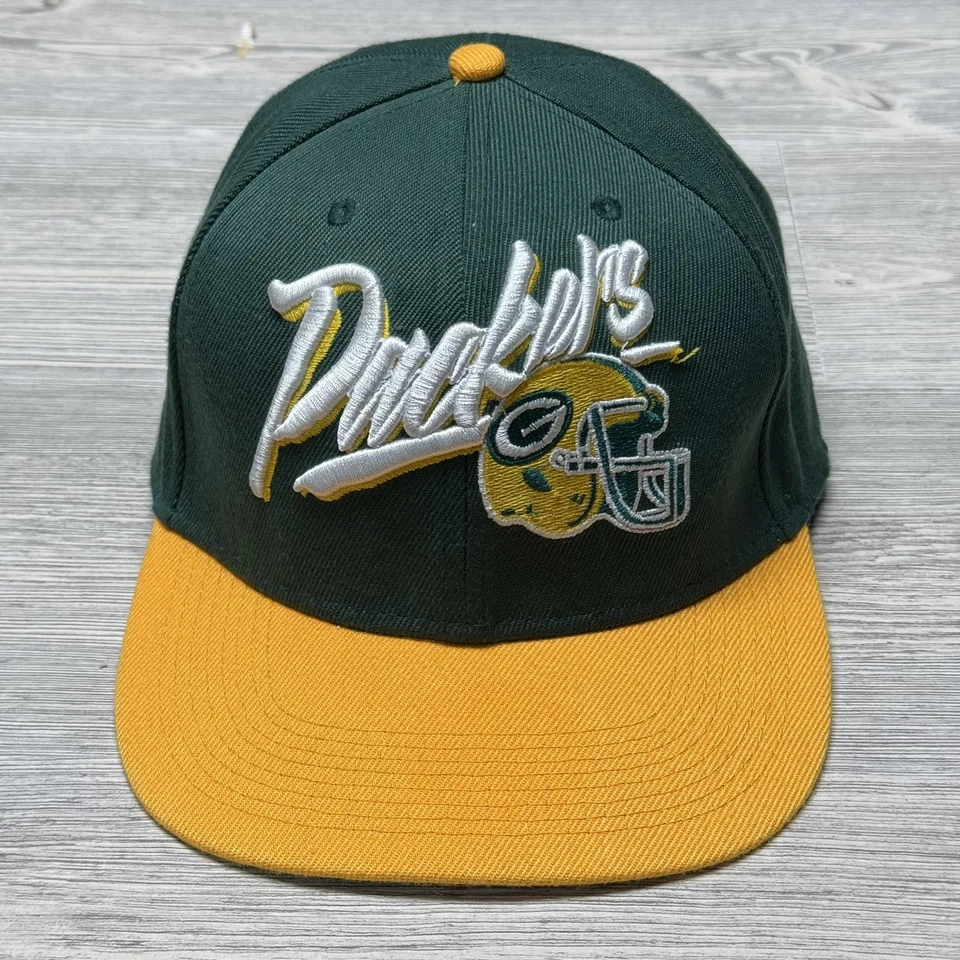 Green Bay Packers Sombrero Gorra Snap Back Verde Amarillo NFL Fútbol Script Casco Para Hombres Foto 1 de 4