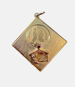 Vintage 14K Gold Merry Christmas Nativity Charm Pendant Baby Jesus Creche 5.1g - Picture 1 of 14