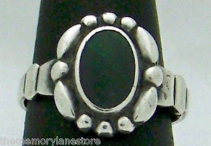 PRETTY VINTAGE ESTATE BELL TRADING Co. MALACHITE STERLING SILVER RING, SIZE 5 - Picture 1 of 1