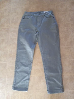 Sonoma Women's Size 4 Green Boyfriend Cotton Blend Stretch Crop Jeans NEW - Image 1 of 3