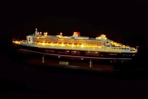 Seacraft Gallery RMS Queen Mary II LED Lights Model Cruise - Special Edition - Picture 1 of 10