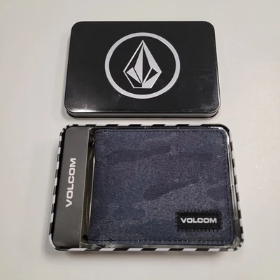 MENS VOLCOM CHARCOAL CAMOUFLAGE BIFOLD WALLET WITH TIN GIFT BOX - Image 1 of 4