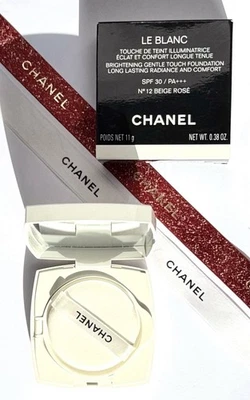 Chanel Le Blanc Brightening Gentle Touch Foundation No. 12 Beige Rose 11g - Bild 1 von 4