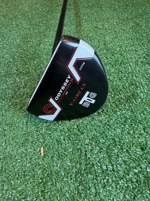 Odyssey White Big Putter Works V-Line CS 35" usato - Immagine 1 di 4