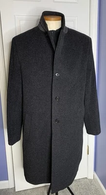 Hathaway Platinum Wool & Cashmere Overcoat Men Size 48R Black Dress Coat Italy - Image 1 of 4