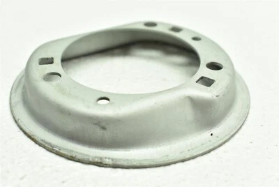 Conjunto de retenedor de anillo de cuello de llenado de combustible Saab 9-2x 2005-2006 OEM 05-06  Foto 1 de 4