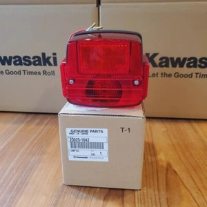 KAWASAKI Genuine 1990-2022 MULE TAIL LIGHT ASSEMBLY 23025-1042 NEW - Picture 1 of 9
