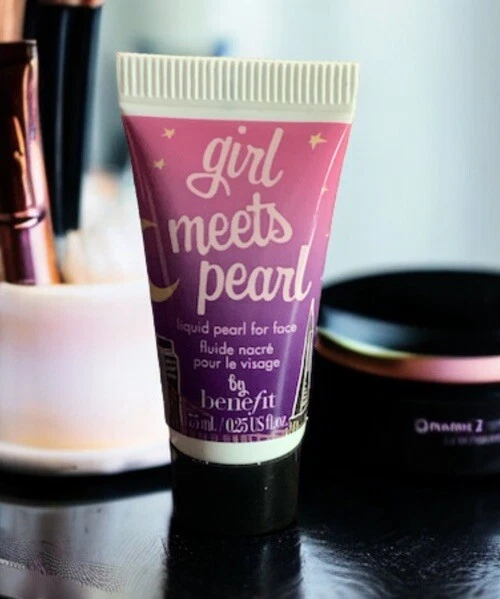 BENEFIT Girl Meets Pearl Liquid Pearl For Face Golden Pink .25 Fl Oz viaje nuevo sin caja Foto 1 de 1