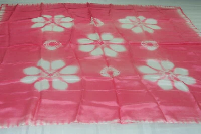 $98 Nuevo sin Etiquetas Nordstrom Para Mujer 100% Seda Bufanda Envoltura Talla 34X36 Foto 1 de 4