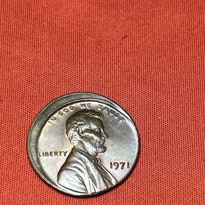 Nicely Toned 1971 Off Center Lincoln Memorial Error Coin  - Image 1 of 4