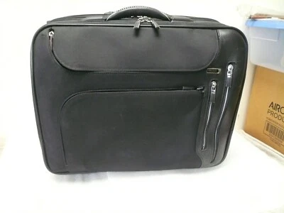 TUMI Arrive LaGuardia Wheeled Briefcase Overnight Suitcase 25603D - Image 1 of 4