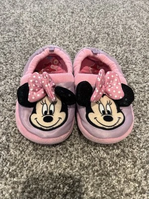 Minnie Mouse Slippers Size 13/1 - Image 1 of 4