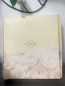 Lenox Wedding Promises Opal Innocence 4 x 6 Porcelain Photo Album White - Picture 1 of 8