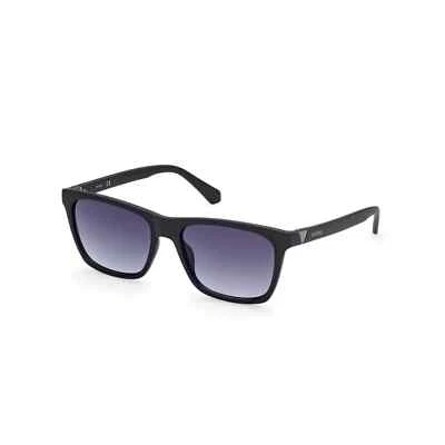 Gafas de sol Guess GU00044 02W marco de plástico cuadrado negro mate 57-18-145 Foto 1 de 4