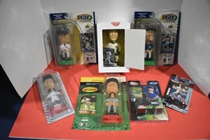 Nostalgic NEW Derek Jeter - 5 Figures / 2 Vehicles With Collectible Cards - Picture 1 of 5