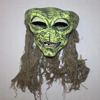California Costumes Ani Motion Moving Mouth Mask Alien Visitor Halloween Mask #2 - Image 1 of 4