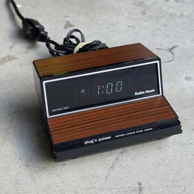 Reloj Central Temporizador Control Remoto Enchufe Radio Shack De Colección Años 90 61-2679A Foto 1 de 4