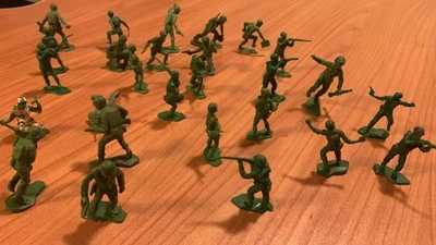 LOTTO 27 SOLDATINI MARINES BARAVELLI 1/32 MCX - Immagine 1 di 4