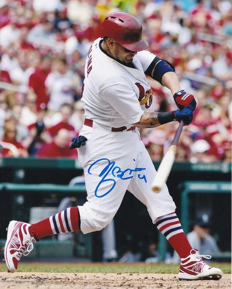 Foto autógrafa firmada por Yadier Molina 8X10 de los Cardenales de San Luis Foto 1 de 1