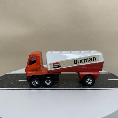 Matchbox Lesney Superfast No. Camión cisterna de gasolina 63 autopista Birmania rojo/blanco casi nuevo Foto 1 de 4