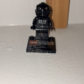 LEGO Star Wars Imperial Tie Fighter/Bomber Pilot Minifigure sw0457 (Set 75008)